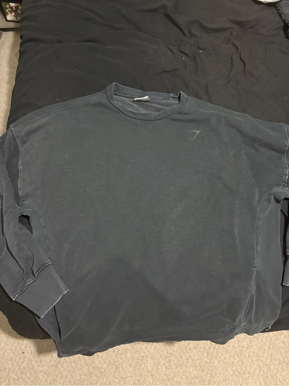 Gymshark Men's Long Sleeve Crewneck Sweatshirt - Charcoal